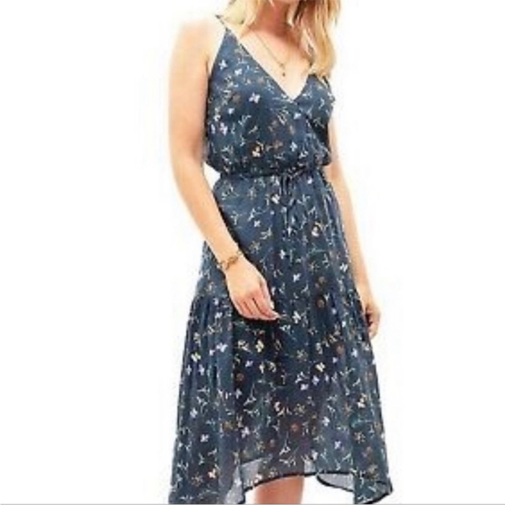 Birds of Paradis by Trovota Summer Field Floral Prints Midi Dress